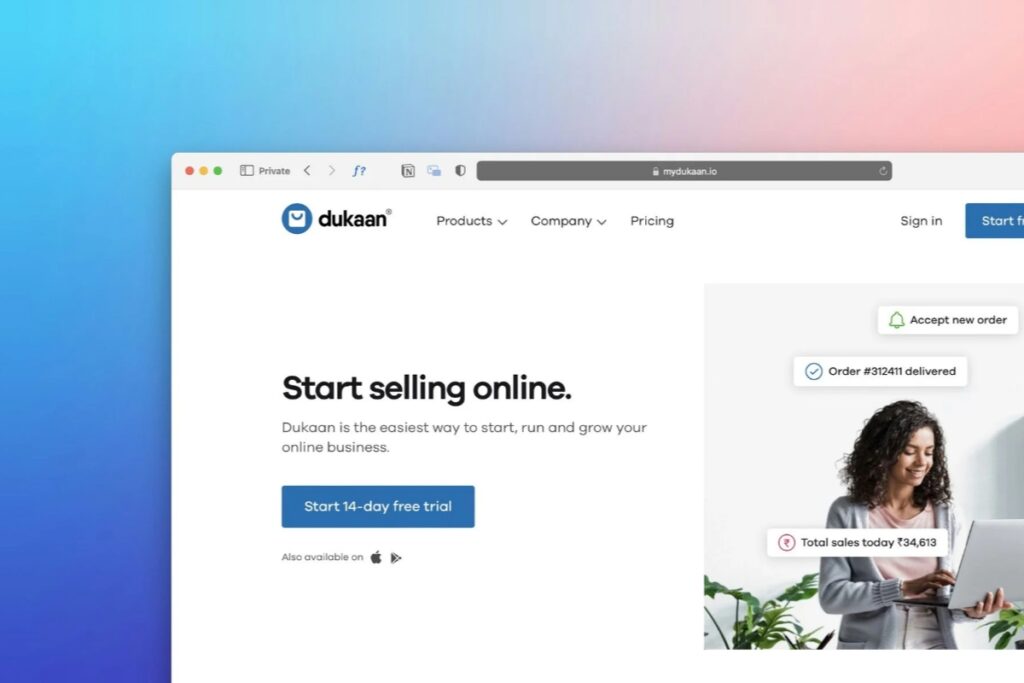 Minimalistyczny projekt strony internetowej wyświetlony na monitorze – prosty układ, dużo białej przestrzeni i czytelna nawigacja